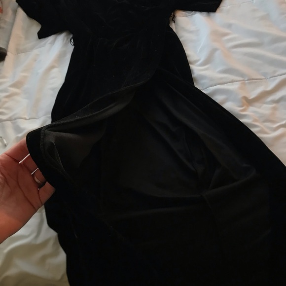 ModCloth x Collectif black velvet dress NWOT - Picture 6 of 6